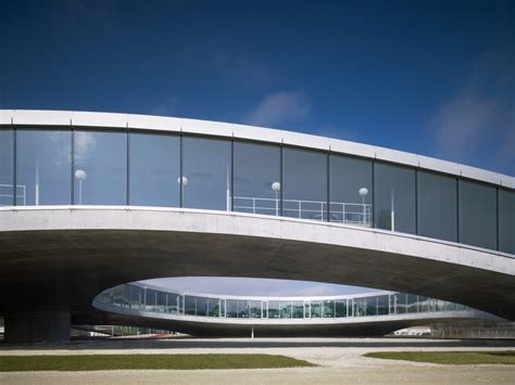 SANAA's Rolex Learning Centre 